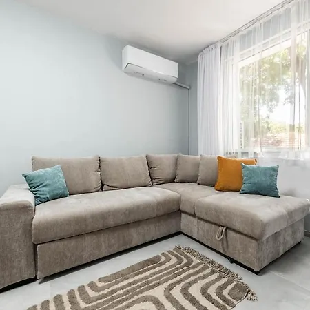 Fresh Place To In The Center Of Апартаменти